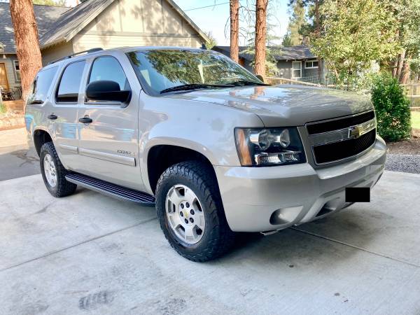 2009 Chevy Tahoe (Low Miles for Year) for sale in Sisters, OR – photo 2