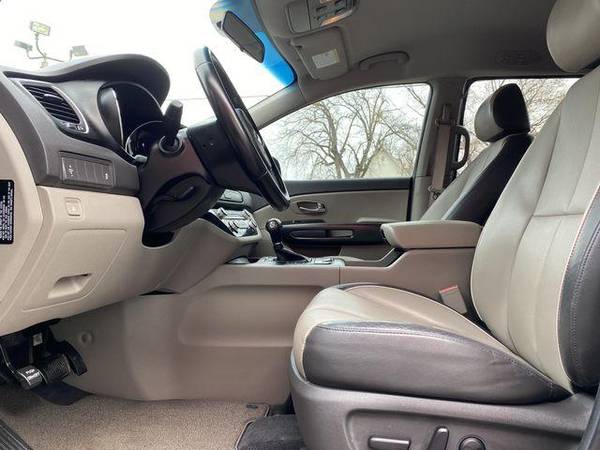 2016 Kia Sedona LX Minivan 4D Family Owned! Financing! - cars &... for sale in Fremont, NE – photo 15