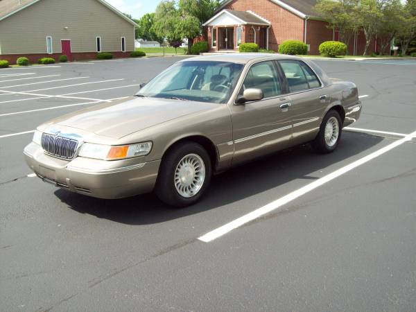 2001 MERCURY GRAND MARQUIS !!! for sale in FRANKLIN, IN