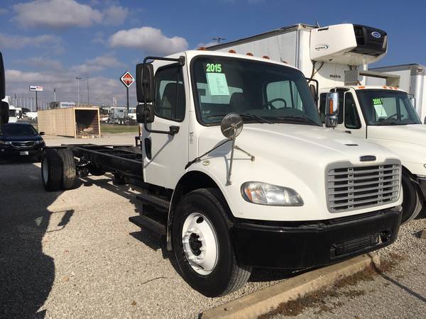 2015 FREIGHTLINER M2 106 CAB & CHASSIS - cars & trucks - by dealer -... for sale in Kansas City, MO – photo 2