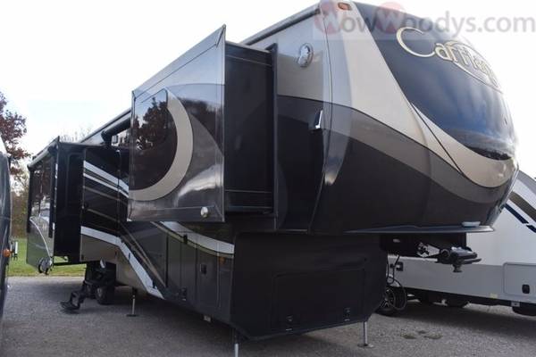 2016 Crossroads Carriage 38SB - - by dealer - vehicle for sale in Chillicothe, MO – photo 4