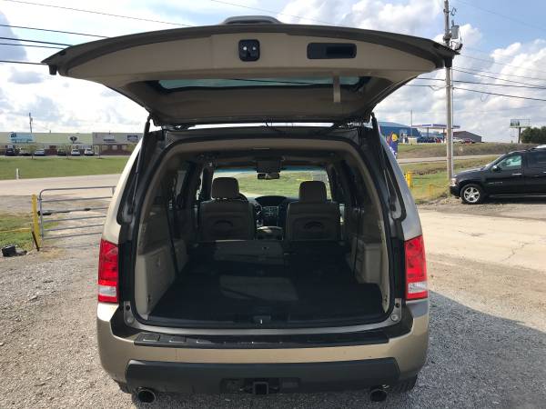 ***2011 Honda Pilot V6 EX-L with DVD AWD*** 1 Owner/ZERO Accidents!! for sale in Finchville, KY – photo 10