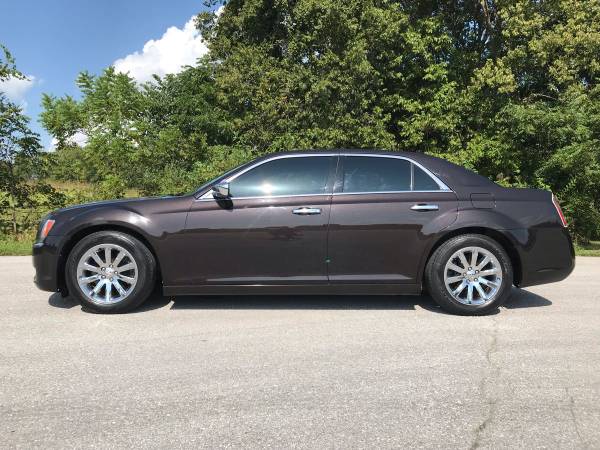 2012 Chrysler 300 C with luxury package for sale in Springfield, MO – photo 2