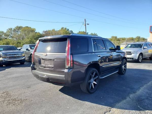 2015 Cadillac Escalade 4WD Luxury Sport Utility 4D Trades Welcome Fina for sale in Harrisonville, MO – photo 17