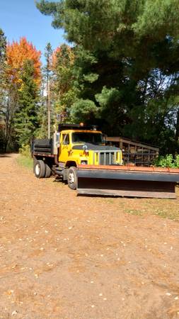1998 International Dump truck with 12' Snow plow for sale in Hinckley, MN – photo 11