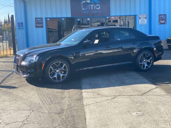 2019 CHRYSLER 300 S - AWD FULLY LOADED LOW MILEAGE *HOLIDAYS... for sale in Sacramento, NV – photo 4