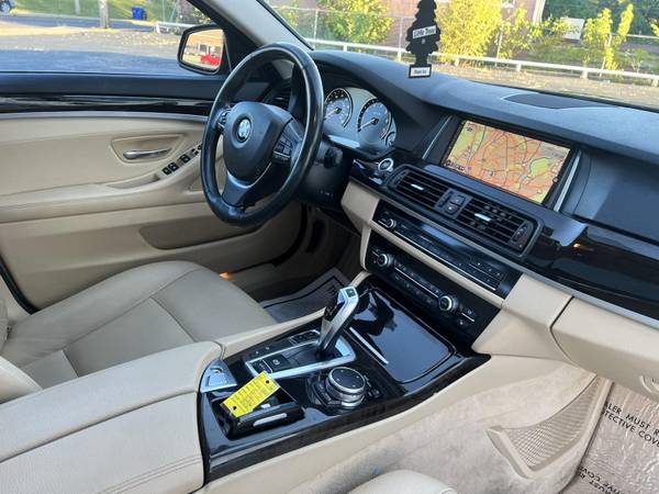 2015 BMW 528XI AWD Luxury Sedan 1-OWNER EXCELLENT CONDITION for sale in Saint Louis, MO – photo 16