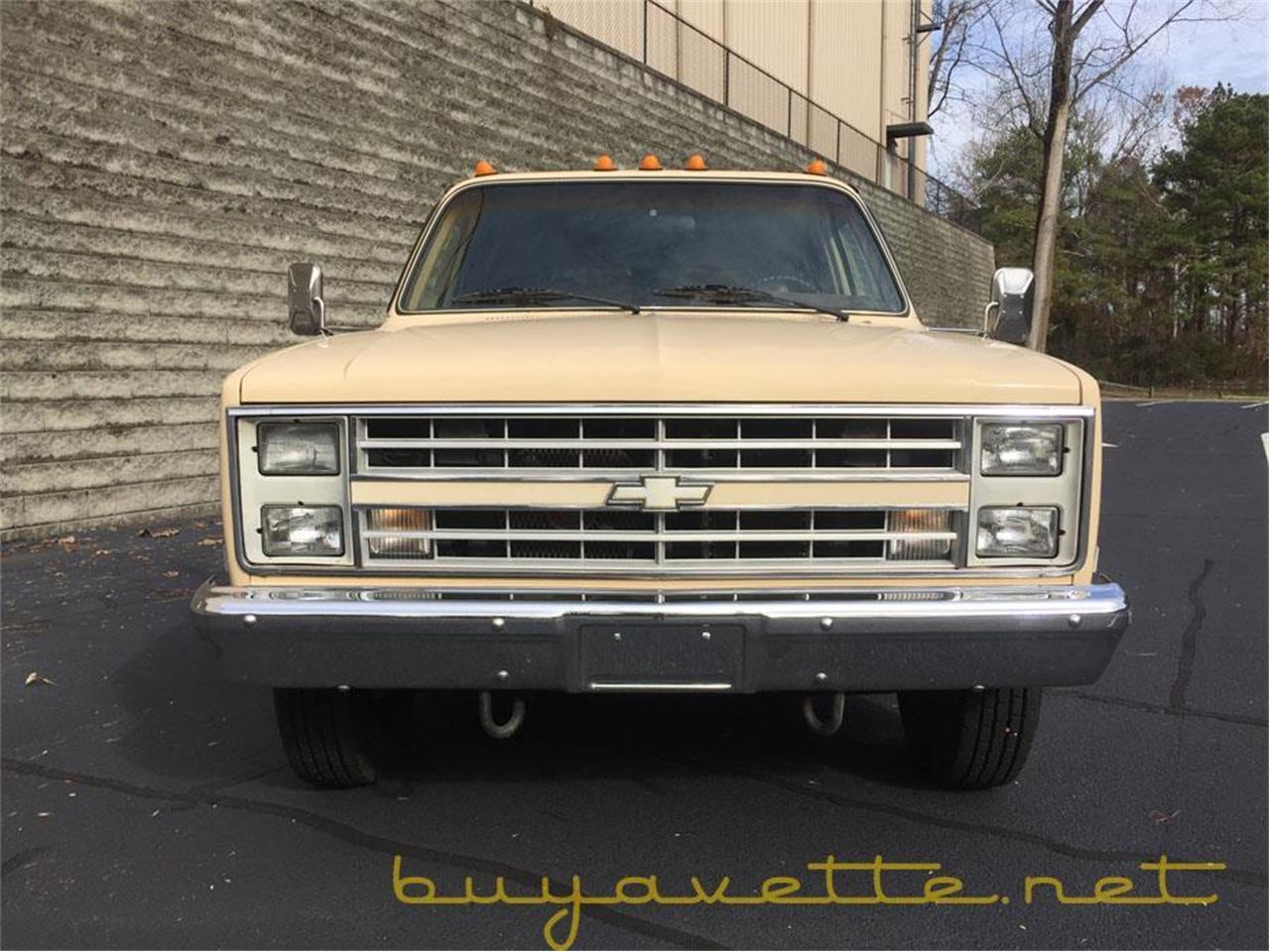1986 Chevrolet Suburban for sale in Atlanta, GA – photo 5