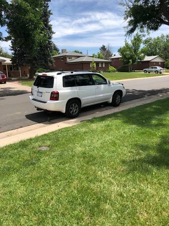 2007 Toyota Highlander - cars & trucks - by owner - vehicle... for sale in Beulah, CO