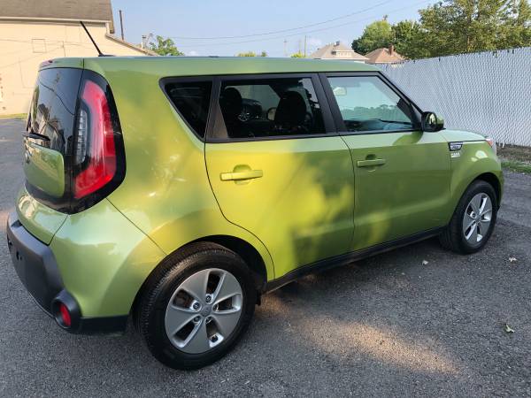 2015 Kia soul , super clean car inside and out , - cars & trucks -... for sale in Dayton, OH – photo 5