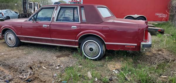 1984 Lincoln Towncar - - by dealer - vehicle for sale in Savage, MN – photo 4