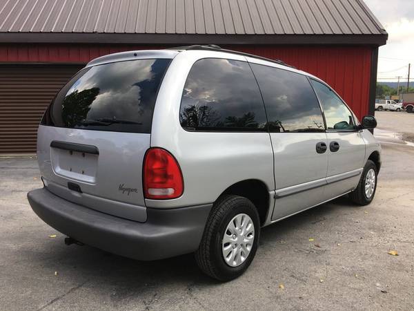 2000 Plymouth Voyager Van for sale in Latrobe, PA – photo 5