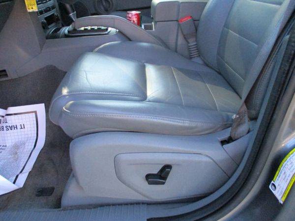 2007 Jeep Commander Sport Leather Moonroof 4x4 ~ Warranty Included for sale in Brentwood, NH – photo 18