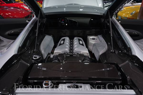 2010 Audi R8 5.2 quattro .Gated 6spd, Carbon fiber sigma interior. for sale in RIVIERA BEACH, FL – photo 22