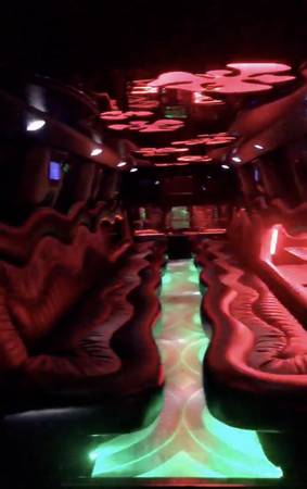 2007 Stretch Escalade Limo for sale in Racine, WI – photo 8