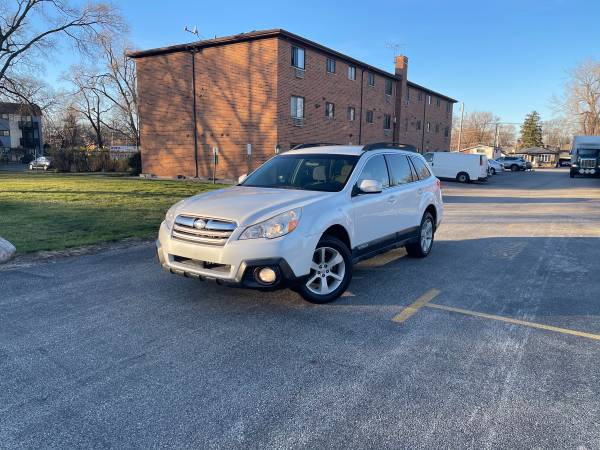 2013 Subaru Outback AWD premium - cars & trucks - by owner - vehicle... for sale in Schiller Park, IL