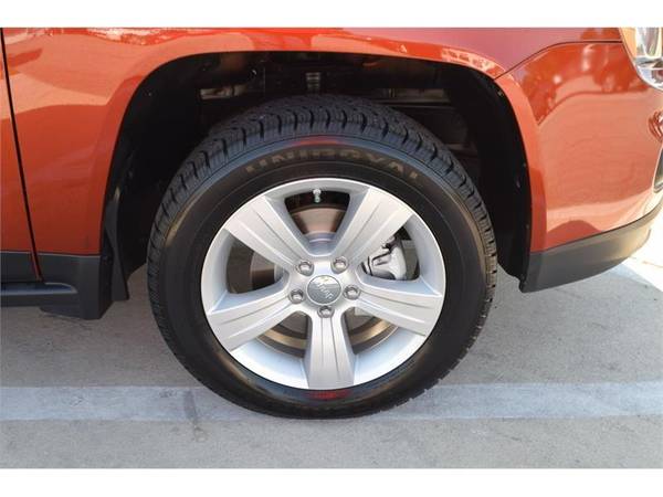 2012 JEEP COMPASS LATITUDE HEATED SEATS ALLOYS REMOTE START! for sale in Willow Springs, NC – photo 9