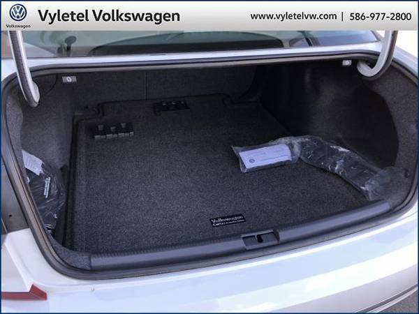 2019 Volkswagen Passat sedan 2.0T Wolfsburg Edition Auto - Volkswagen for sale in Sterling Heights, MI – photo 9