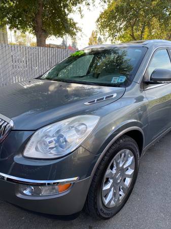 - BUICK ENCLAVE CXL ALL WHEEL DRIVE - cars & trucks - by dealer -... for sale in Santa Rosa, CA – photo 3
