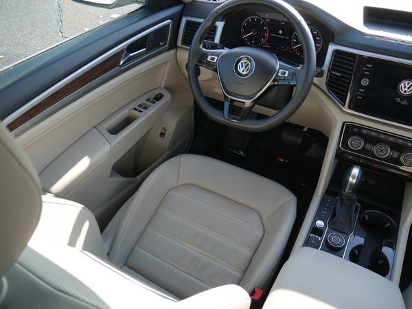 2019 Volkswagen VW Atlas 3.6L V6 SEL Premium - cars & trucks - by... for sale in Burnsville, MN – photo 17