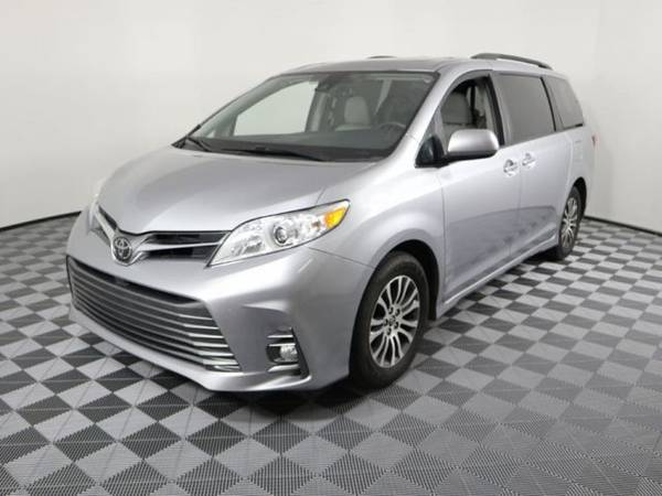 2018 *Toyota* *Sienna* *XLE Automatic Access Seat FWD 7 for sale in Tucker, GA – photo 8