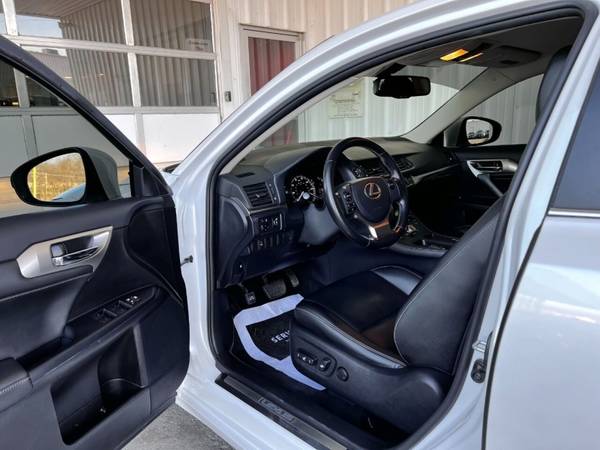 2017 Lexus CT 200h Base 4dr Hatchback 38, 188 Miles for sale in Bellevue, NE – photo 10