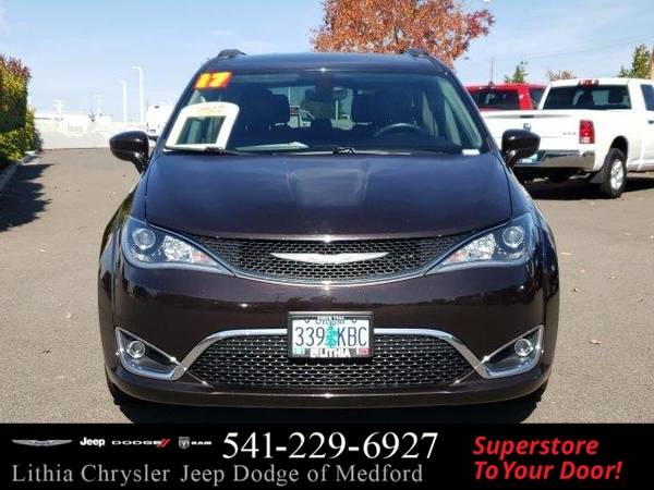 2017 Chrysler Pacifica Touring-L FWD for sale in Medford, OR – photo 2