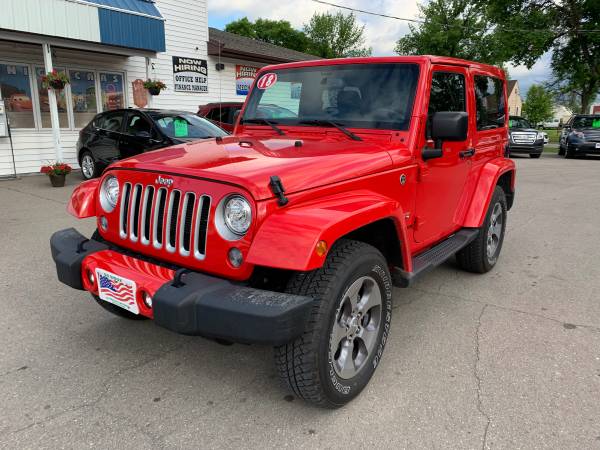 ★★★ 2018 Jeep Wrangler Sahara 4x4 / 15k Miles ★★★ for sale in Grand Forks, MN – photo 2