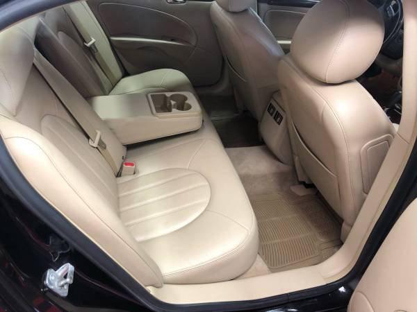 2011 BUICK LUCERNE CXL for sale in Baraboo, WI – photo 5