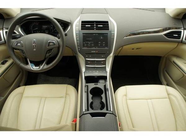 2015 Lincoln MKZ sedan Base - Lincoln White Platinum Metallic Tri-Coat for sale in Plymouth, MI – photo 21