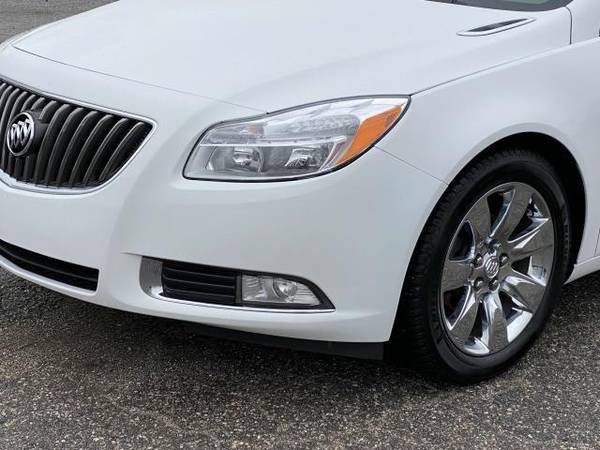 2012 Buick Regal sedan 4dr Sdn Base - Buick Summit White - cars & for sale in Sterling Heights, MI – photo 6