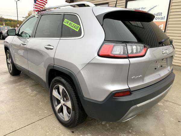 2019 Jeep Cherokee Limited 4x4 - cars & trucks - by dealer - vehicle... for sale in Chesaning, MI – photo 6