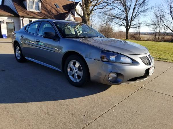 2007 PONTIAC GRAND PRIX - NEW TIRES! NEW PARTS! SUNROOF! - cars &... for sale in Tomah, WI – photo 2