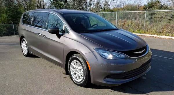 2017 Chrysler Pacifica LX with 11K miles. 90 Day Warranty! - cars &... for sale in Jordan, MN – photo 5