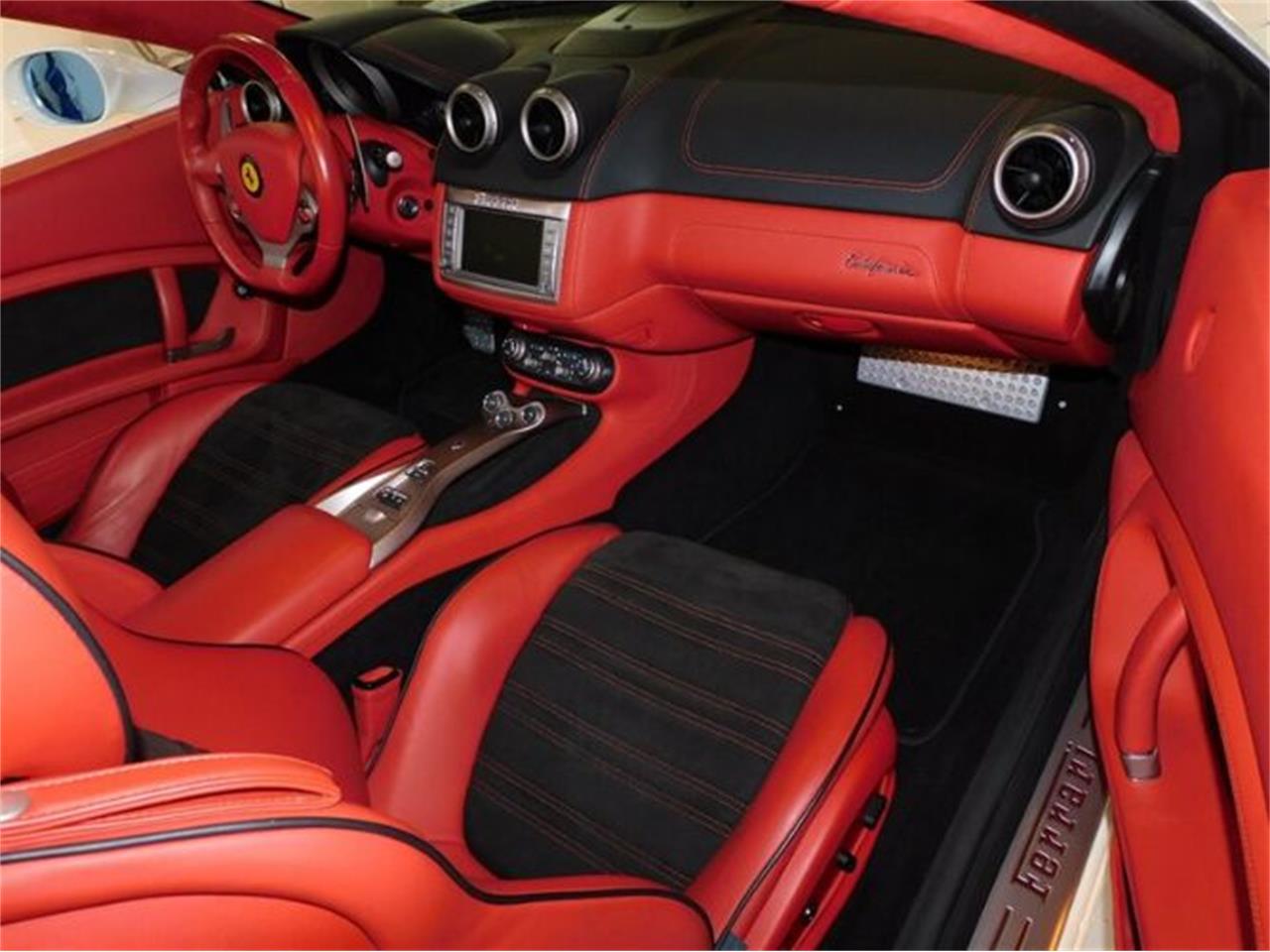 2013 Ferrari California for sale in Cadillac, MI – photo 26