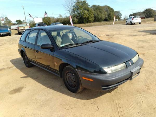 1998 SATURN SW1 (CHADS USED CARS) - - by dealer for sale in Hartford, AL