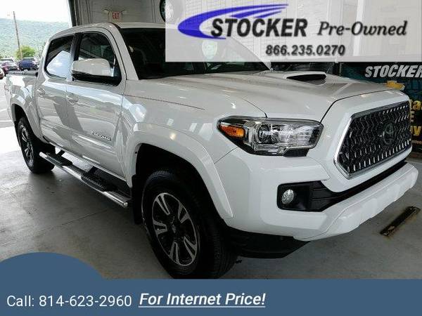 2018 Toyota Tacoma TRD Sport pickup White for sale in State College, PA