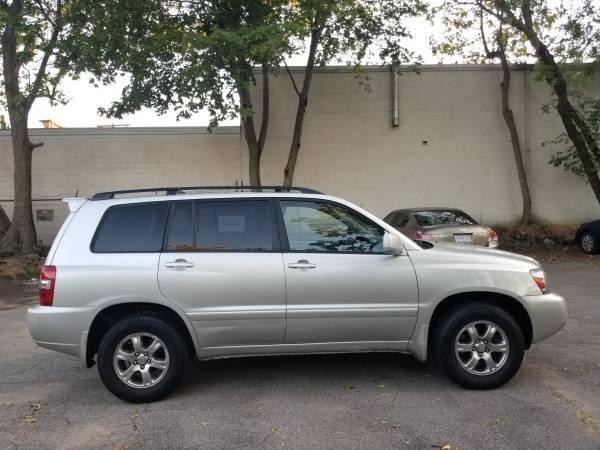 2007 Toyota Highlander Limited, AWD, EXCELLENT Condition for sale in Brockton, MA – photo 3