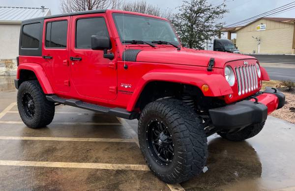 2016 Jeep Wrangler Unlimited Sahara for sale in Woodway, TX