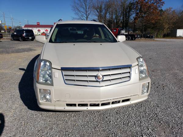 2006 Cadillac SRX 3 rows of Seats - cars & trucks - by owner -... for sale in Cleveland, TN – photo 3