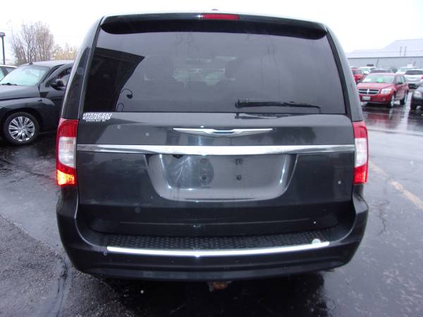 2011 CHRYSLER TOWN & COUNTRY TOURING (WISNESKI AUTO) - cars & trucks... for sale in Green Bay, WI – photo 3