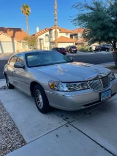 LINCOLN TOWN CAR 110K MILES ORIGINAL MILES - - by for sale in Henderson, NV
