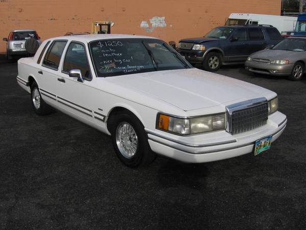 1994 Lincoln Town Car for sale in Portland, OR – photo 2