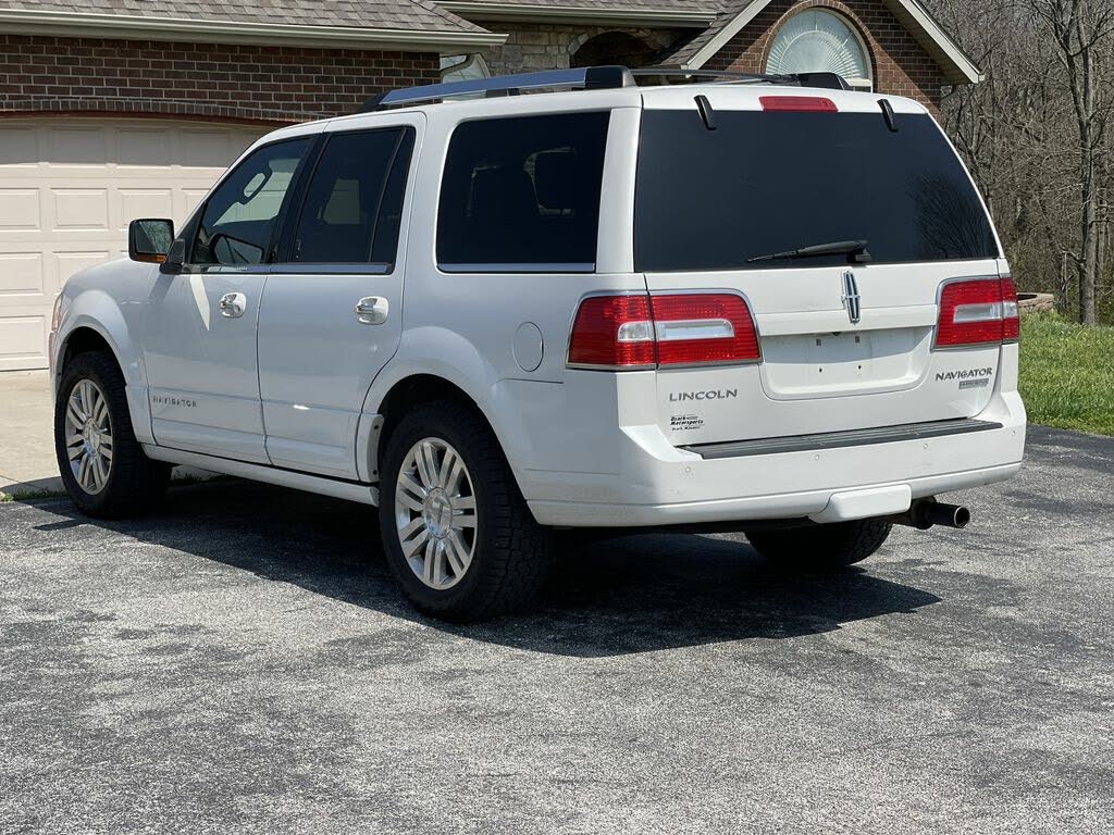 2011 Lincoln Navigator 4WD for sale in Other, MO – photo 2