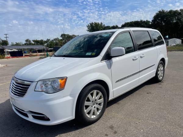 2014 Chrysler Town & Country Touring for sale in Grand Rapids, MI