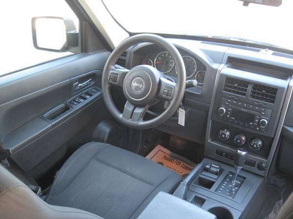 *$995 Down *$329 Per Month on this 2011 JEEP LIBERTY SPORT 4X4! for sale in Modesto, CA – photo 15
