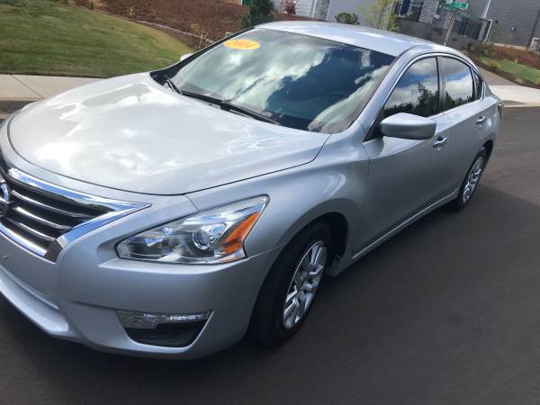 2014 NISSAN ALTIMA 4C 2.5 S ONE OWNER Very low miles for sale in Dundee, OR – photo 2