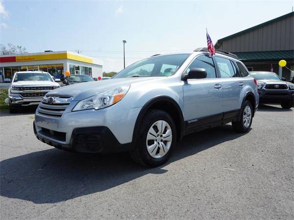 2013 Subaru Outback wagon 2.5I - Silver for sale in Beckley, WV – photo 18