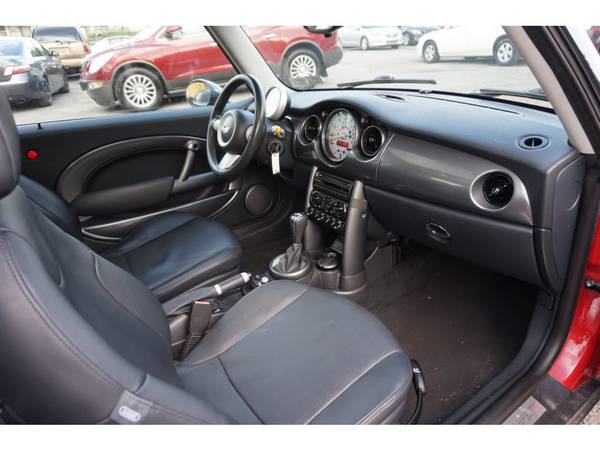 2006 MINI Cooper Base - - by dealer - vehicle for sale in Allentown, PA – photo 19