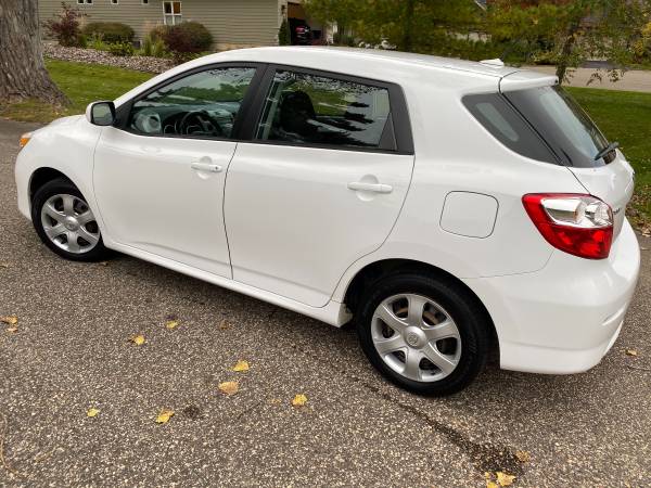 '10 Toyota Matrix, 2 Owners, 18 SVCS, No Acc's Pristine Cond for sale in Minneapolis, MN – photo 4